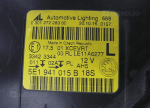 Skoda octavia iii 5E1 xenon skrętny bdb lampa przednia lewa 13