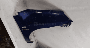 Suzuki liana błotnik przód  przedni prawy czarny Z2U granatowy 3