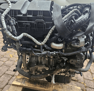 Peugeot 308 3008 5008 partner berlingo C3 C4 YH01 yhz yhy silnik kompletny 4