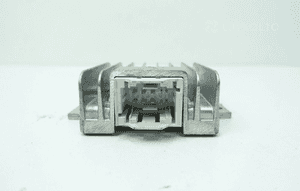 WZMACNIACZ HARMAN MERCEDES W223 W447 A2439008400 3