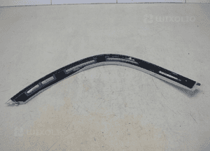 Mercedes gle W167 poszerzenie błotnika prawy przód 5