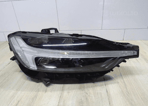 VOLVO XC60 II LIFT lampa prawa przód  FULL LED 32342515 MID 1