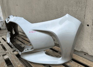 Zderzak przód przedni toyota yaris iv 4 2020- cały 2