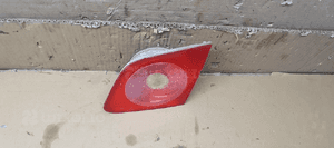 Lampa prawy tył tylna prawa w klapę VW Phaeton 2