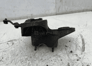 Audi A6 C6 wpornik łapa mocowanie silnika prawe 4F0199352M 3