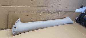 Osłona słupka prawy przód przednia prawa Opel Zafira C 13289740 2