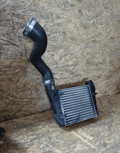Intercooler audi A4 B7 2.0 8E0145805AA lewy 1