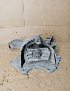 Łapa silnika poduszka Fiat Punto II 1.2 16V 4