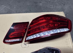 MERCEDES E 212 sedan  lampa tylna  led lift lewa prawa 8