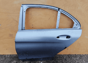 Mercedes c 205  drzwi lewy tył sedan lewe tylne 1