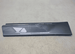 Volvo XC60 2 listwa drzwi lewy tył lewa tylna grey 3