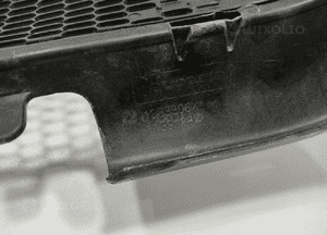Kratka środkowa zderzaka przód przednia peugeot 208 i 9673855677 2012-2016 12
