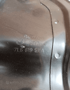 Rynna podszybia lewa VW Touareg 7L6819511A 3