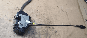 Zamek drzwi lewy tył tylny Nissan Note E11 3