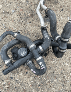 VITO VIANO 639 pompka ciepłej wody przewody 3