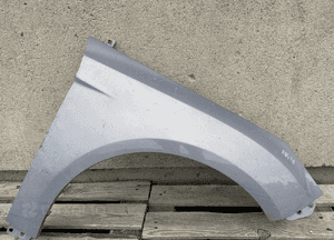 Blotnik przod przedni prawy ford focus MK3 iii 3 2010- bardzo ladny 1