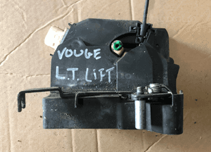 Zamek tylny lewy CWC500090 RANGE ROVER L322 LM Lift 1