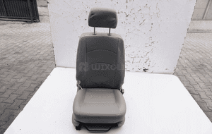 Fotel siedzenie prawy przód z poduszką volkswagen transporter T5 1