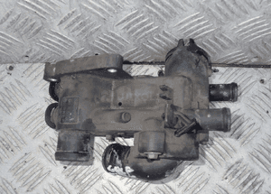 Volkswagen OE 032121111 obudowa termostatu RADOM 1