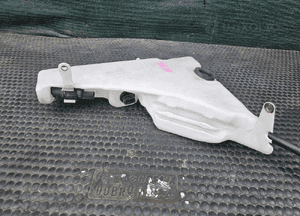 Zbiorniczek 8T0955453C 8K5955647 Płynu Spryskiwaczy Zbiornik Xenon Spryski Pompki Przewod AUDI A4 B8 A5 Sedan Kombi 18