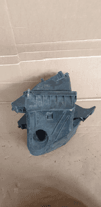 Obudowa filtra powietrza VW Passat B5 2.5 TDI 4B0133837E 2