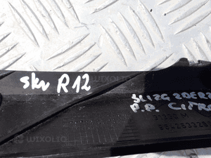 Ślizg zderzaka prawy przód citroen C4  9642633280 8