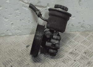 TOYOTA COROLLA VERSO II POMPA WSPOMAGANIA 2.2 D-CAT 3