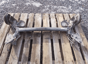 FIAT PANDA II BELKA TYLNA OŚ BEZ KOROZJI Z WŁOCH 2004- 1