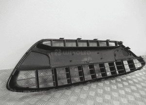 Atrapa kratka środkowa zderzaka ford fiesta MK7 sport 2008-2011 13