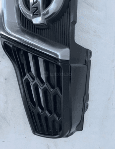 Grill atrapa nissan qashqai J10 lift 62310BR10A kamera 4
