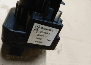 Włącznik świateł Mercedes A-Klasa W169 A1695451304 2