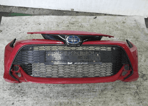 Toyota corolla E21 hb kombi z grilem idealny zderzak przedni 1