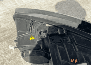 Audi A8 D4 4H0 bixenon prawy skrętny 10- 5