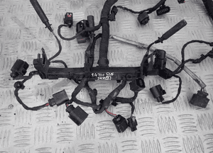 VW POLO V 6R 1.4 TDI WIĄZKA SILNIKA 04L971824A RADOM 2