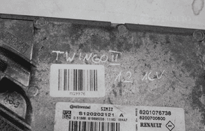 Komputer sterownik silnika ECU 1.2 16V Renault Twingo II  8201076738 3