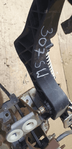 Pedały pedał hamulca sprzęgła Peugeot 307  9646770880 7