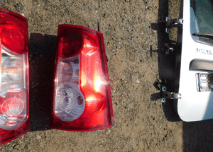 dacia logan lampa prawa WYSYŁKA 1