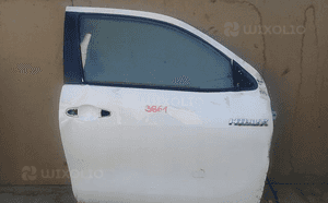 Drzwi prawe toyota hilux 8 viii 2016- na części 1