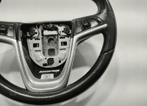 Kierownica multifunkcyjna przyciski sterowanie opel astra iv j 13305818 09- 7