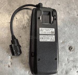 mercedes uchwyt na telefon słuchawka s c cl clk ml  2048203951 iphone 2