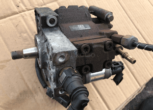Pompa wtryskowa 4S7Q-9B395-AJ jaguar s-type 2.7 d 1