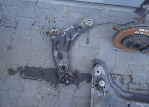 ZWROTNICA AMORTYZATOR VIVARO B TRAFIC III 3