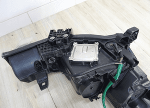 Lampa przód lewa nissan leaf ii full 26060-5SH5A 13
