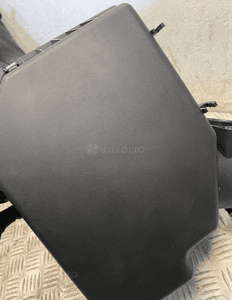 Obudowa filtra powietrza lewa bmw M5 E60 E61 org 4