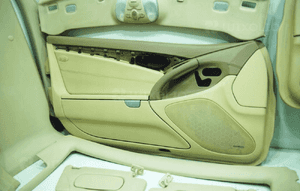 Tapicerka lewa prawa podsufitka schowek kolor beige 205A mercedes sl R230 14