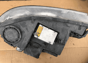 Lampa przednia prawa RHD anglik XBC501703 Range Rover Sport L320 2005-09 2
