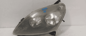 Przod przednia lampa lewa opel zafira b 1
