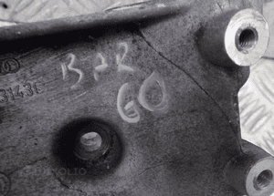 ŁAPA ALTERNATORA VW AUDI 2,0 ALT 06D903143C RADOM 3