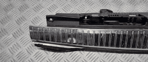 Mercedes W213 osłona progu bagażnika A2136900141 A2136903601 2