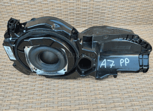 Subwoofer głośnik bose drzwi prawych przód przednich audi A7 4G 4G8035298A 1